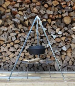 Petromax - Driepoot - Dutch Oven - Staal -Barbecues Verkoopwinkel 1047x1200