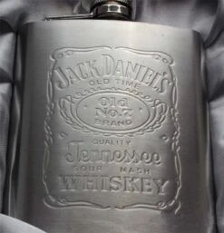 Merkloos Maxium Jack Daniels Heupfles - Zilver - RVS - Drankfles - Flacon - Zakfles - Zakflacon - Drankflacon - Heupfles - Veldfles - Incl. Trechter En Bekertjes -Barbecues Verkoopwinkel 1153x1200 7