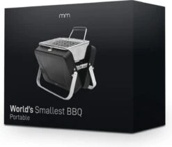 Mikamax Draagbare Mini BBQ - Barbecue - 's Werelds Kleinste Barbecue - Past In Je Broekzak - 18 × 6 × 15,5 Cm - 714 Gram - Mat Zwart -Barbecues Verkoopwinkel 1200x1023 1