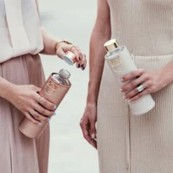 Equa Glazen Waterfles 750 Ml Mismatch Met Hoes - Beige 25 Equa Glazen Waterfles 750 Ml Mismatch Met Hoes - Beige -Barbecues Verkoopwinkel 1200x1200 1178