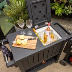 BluMill BBQ Tafel - Inclusief Koelvak 80 Liter - Op Wieltjes - Met Flessenopener - 102 X 46 X 86,5 Cm -Barbecues Verkoopwinkel 1200x1200 852