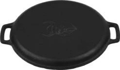 Valhal Outdoor Skillet / Plancha / Koekenpan - Gietijzer - Diameter 35cm, Twee Handvatten, VH35F -Barbecues Verkoopwinkel 1200x698