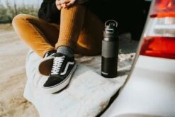 Kambukka Elton Geïsoleerde Drinkfles 750ml - Nightfall Met 3-in-1 Lid En Makkelijke Reiniging -Barbecues Verkoopwinkel 1200x800 172