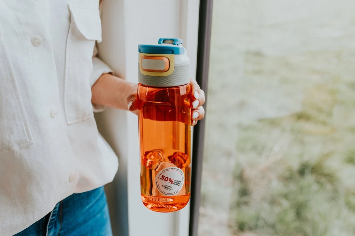 Kambukka Elton Drinkfles 750ml - Wild Flamingo Met 3-in-1 Lid En Makkelijke Reiniging 2 Kambukka Elton Drinkfles 750ml - Wild Flamingo Met 3-in-1 Lid En Makkelijke Reiniging - Afbeelding 2