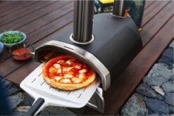 Ooni Fyra 12 Houtpellets Gestookte Pizzaoven -Barbecues Verkoopwinkel 1200x801 2