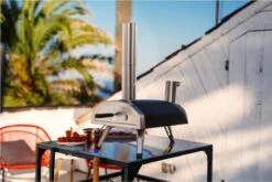 Ooni Fyra 12 Houtpellets Gestookte Pizzaoven -Barbecues Verkoopwinkel 1200x801 3