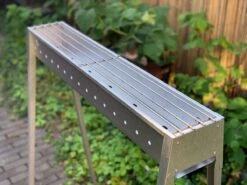 Spiedini Saté-bbq Bali 80 - Saté Houtskoolbarbecue Met Horizontaal Rooster - 80 Cm Lang, 11 Cm Breed - Materiaal: Gealuminiseerd Ijzer -Barbecues Verkoopwinkel 1200x899 10