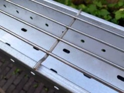 Spiedini Saté-bbq Bali 80 - Saté Houtskoolbarbecue Met Horizontaal Rooster - 80 Cm Lang, 11 Cm Breed - Materiaal: Gealuminiseerd Ijzer -Barbecues Verkoopwinkel 1200x899 13