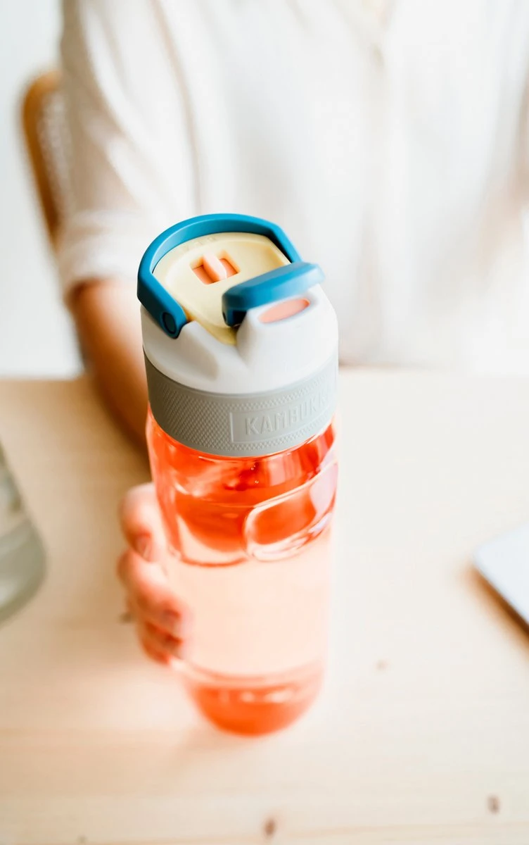 Kambukka Elton Drinkfles 750ml - Wild Flamingo Met 3-in-1 Lid En Makkelijke Reiniging 6 Kambukka Elton Drinkfles 750ml - Wild Flamingo Met 3-in-1 Lid En Makkelijke Reiniging - Afbeelding 6