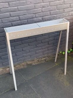 Spiedini Saté-bbq Bali 80 - Saté Houtskoolbarbecue Met Horizontaal Rooster - 80 Cm Lang, 11 Cm Breed - Materiaal: Gealuminiseerd Ijzer -Barbecues Verkoopwinkel 899x1200 4